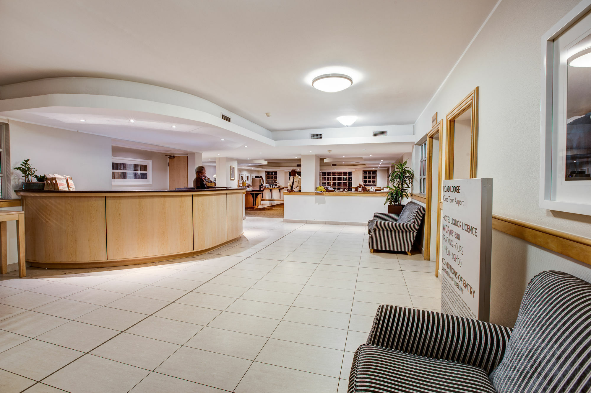 Road Lodge Cape Town International Airport Buitenkant foto